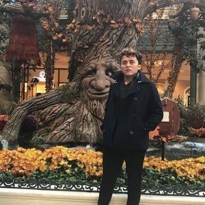 Meet your Posher, Elvin